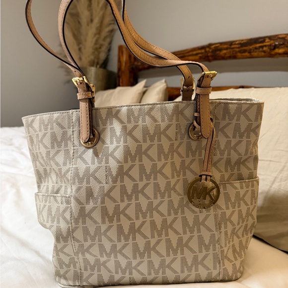 Michael Kors Tan Logo Tote Bag - Picture 3 of 3